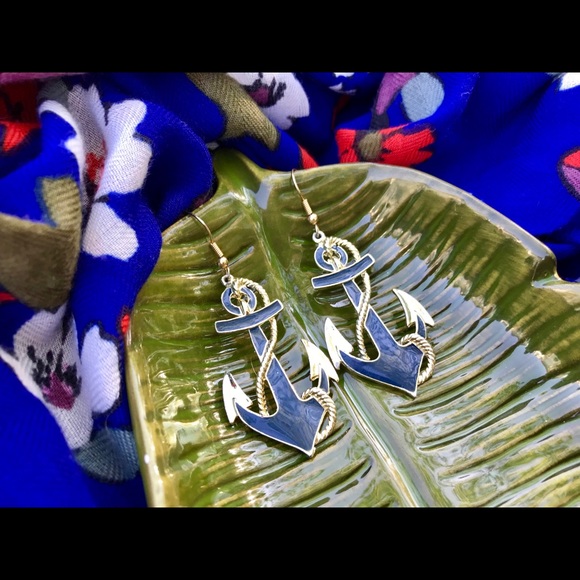 Vintage Jewelry - LOVE! Genuine Vintage! Nautical Earrings! ⚓️💫